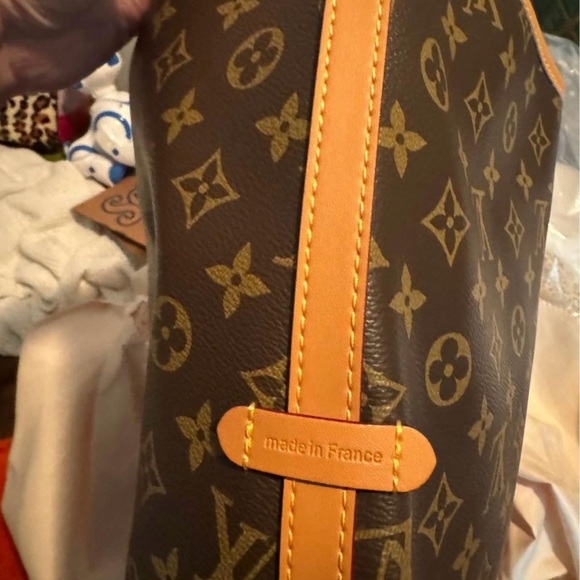 Large leather bag Louis Vuitton Style - Picture 5 of 9